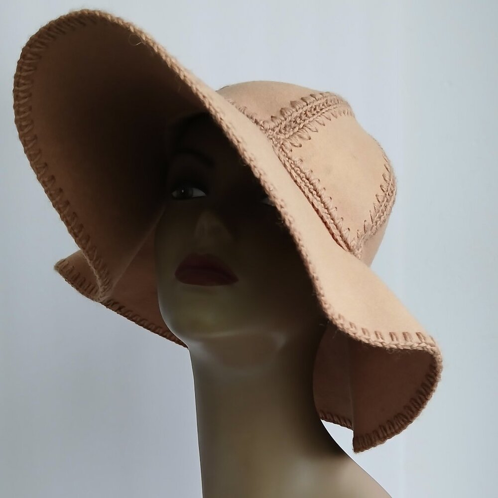 Vintage 90's Camel Wide-Brim 100% Wool Floppy Blanket Stitched Hat
